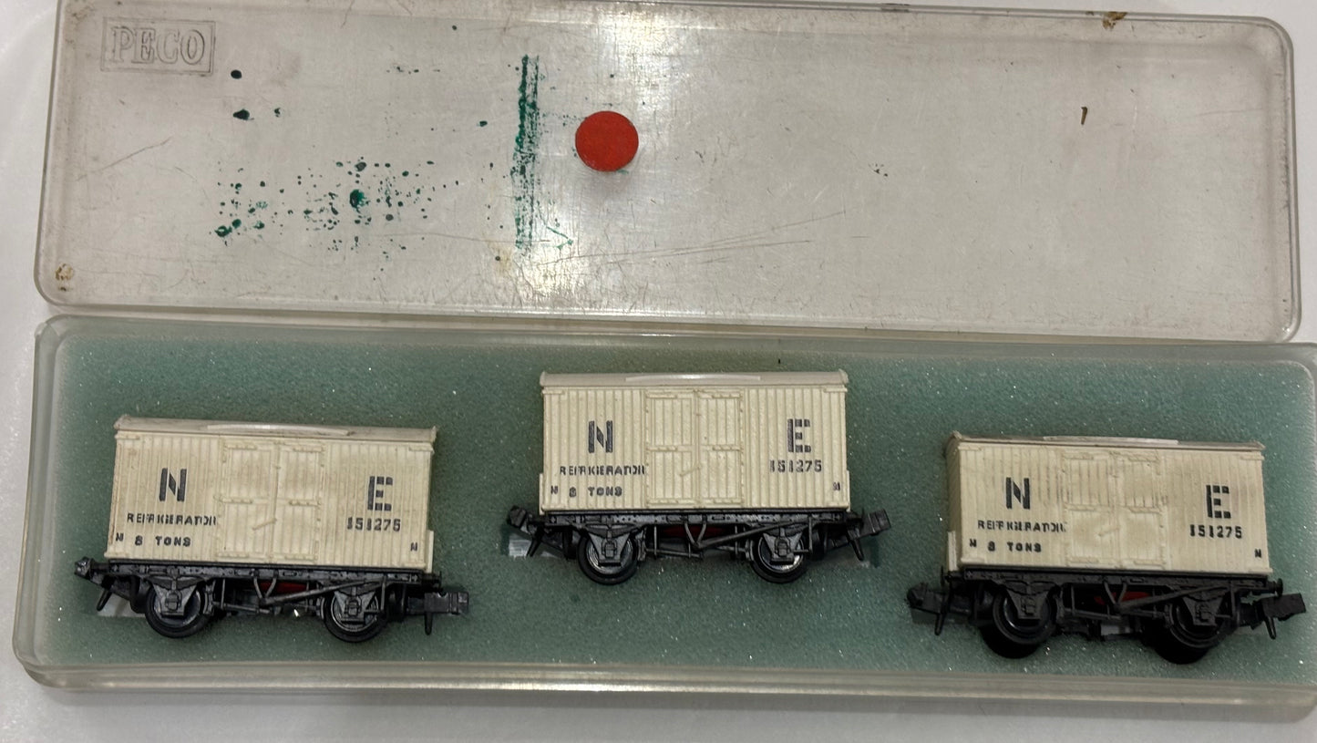 Peco n gauge refrigerator wagons x 3