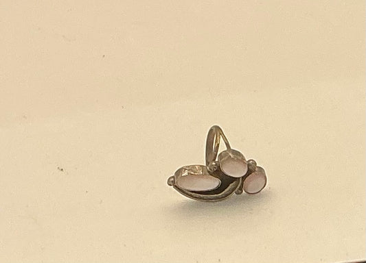 Sterling silver ring size L with white moonstone gems (378)
