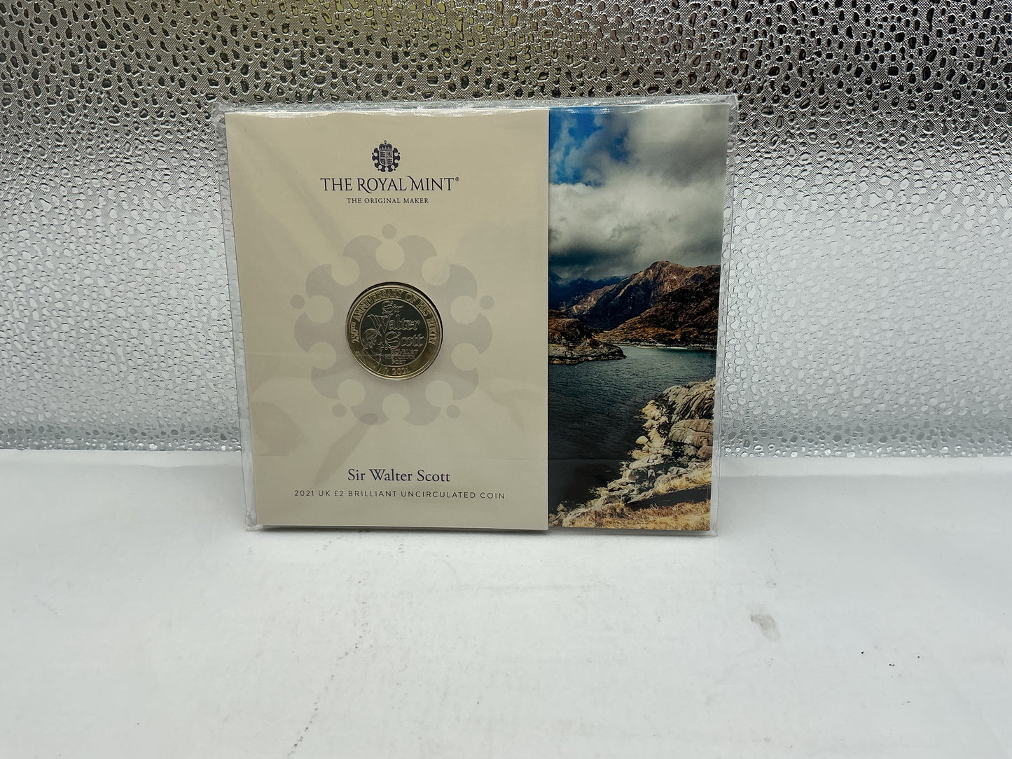 The royal mint sir Walter Scott  2 pound coin seal