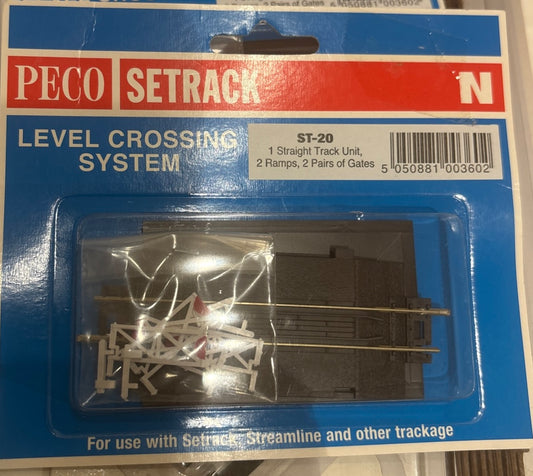 Peco setrack n gauge level crossing system