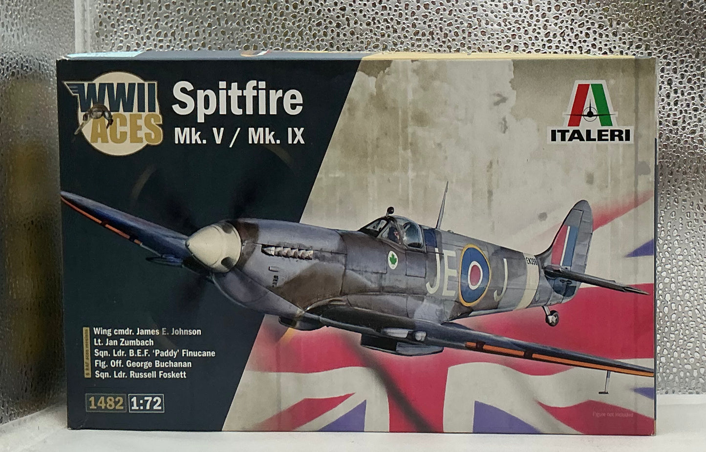 Italeri WW11 Ages Spitfire Mk.V Mk 1X 1 72 Scale