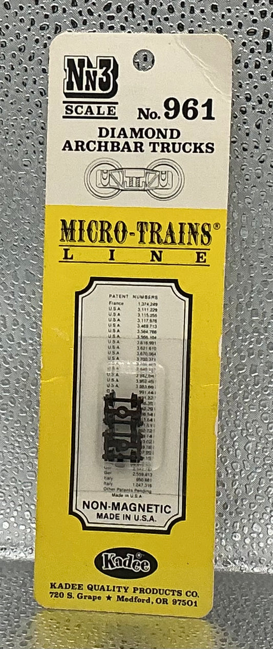 N Guage Micro Trains Diamond Archbar Trucks No. 961