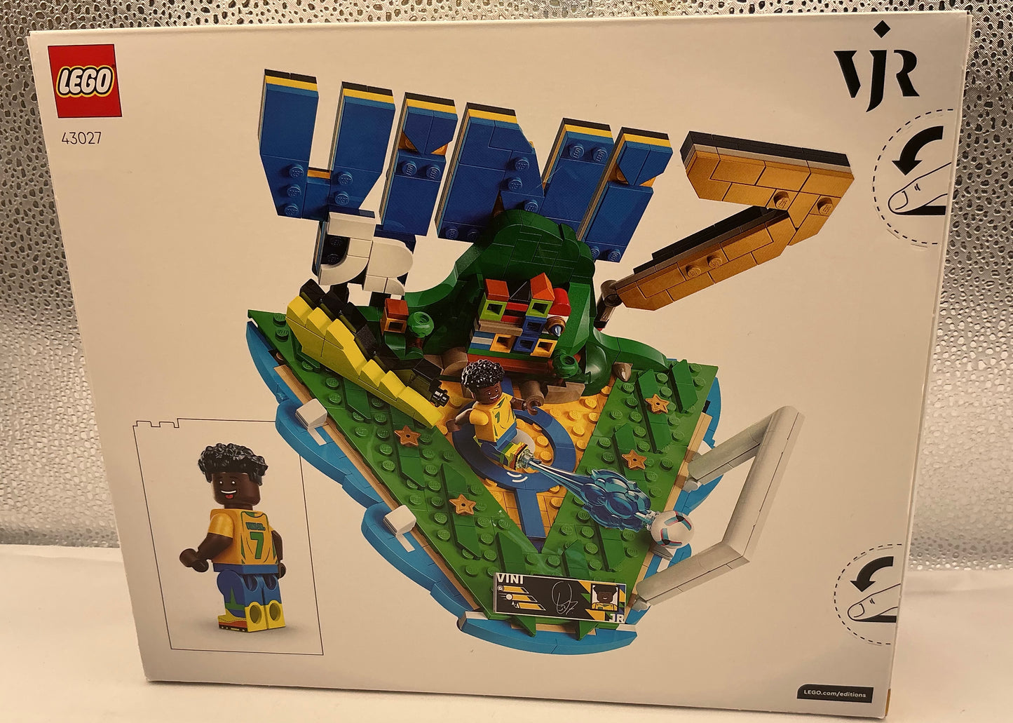 New Boxed Lego 43027 Vini Jnr