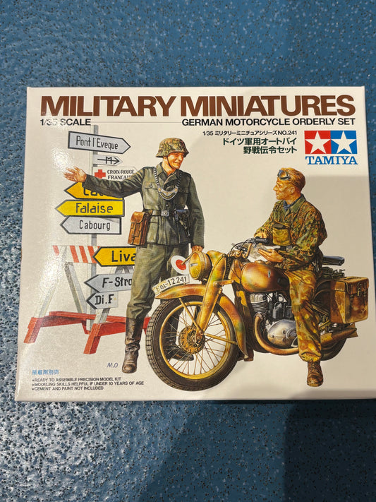 Tamiya 1/35 German cycle orderly set