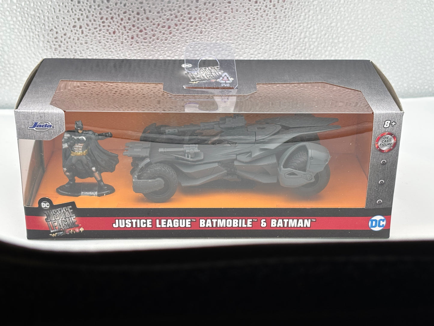 Jada Diecast justice League Batman and Batmobile