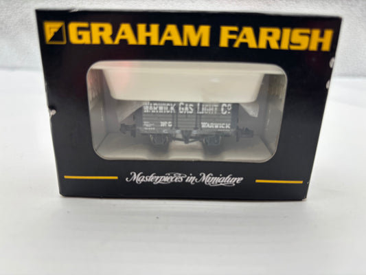 Graham Farish N GAUGE end wagon Warwick gas  (395)