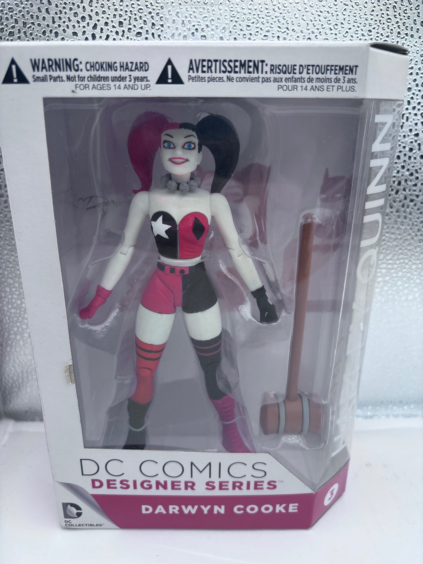 DC comics Harley Quinn darwyn Cooke figure