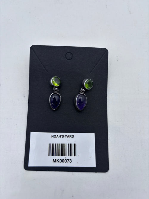 Vintage silver amethyst and peridot post earrings